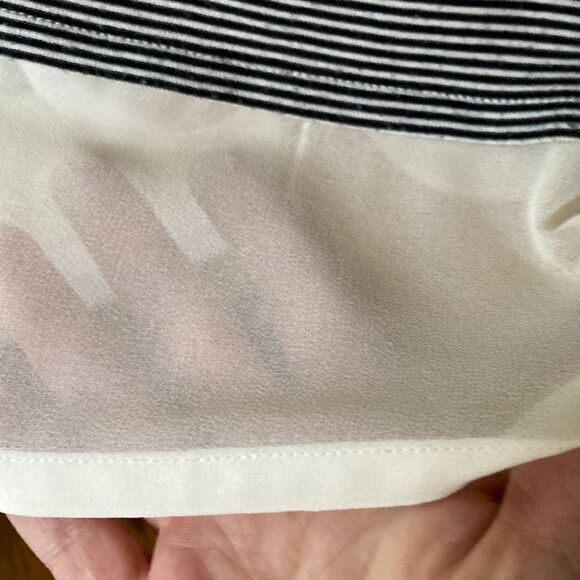 Loft Long Sleeve Navy/White Striped Top With High Low Sheer Hemline Size Small - Picture 5 of 11